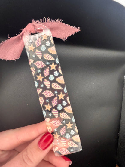 Mini Seashells bookmark